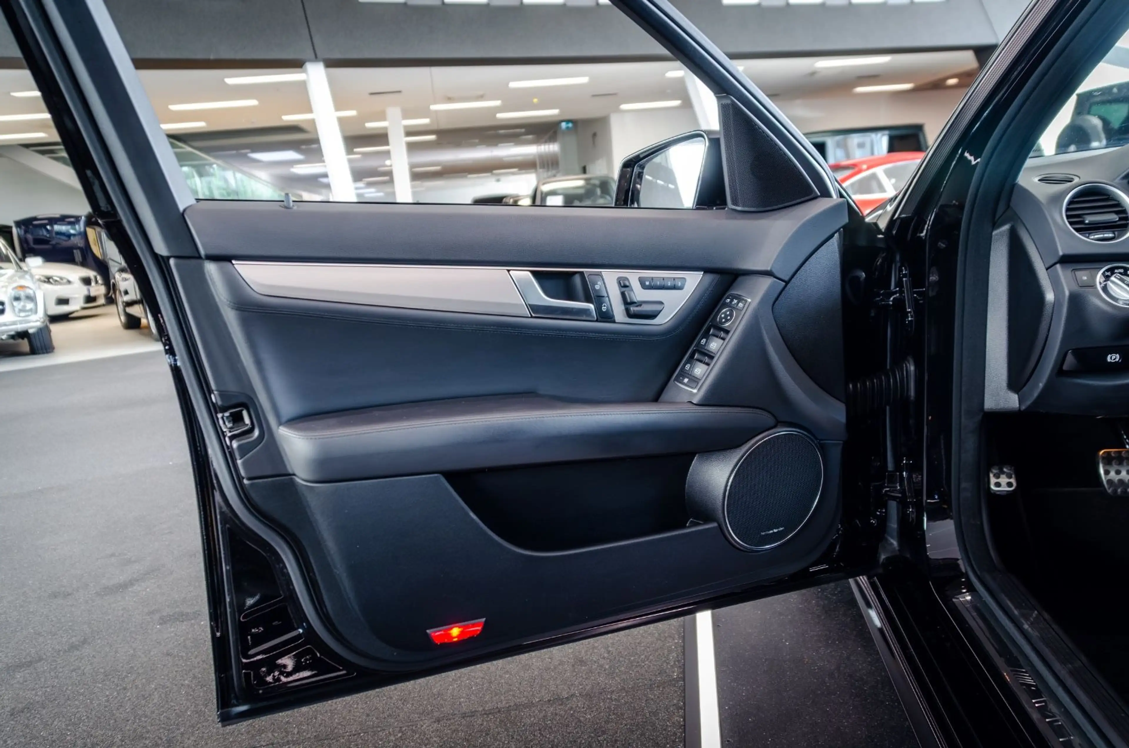 Mercedes-Benz C 63 AMG T-Modell*Deutsch*Unfallfrei*Scheckheft* — photo 15