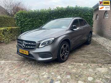 4Matic Premium Plus-Pano-AMG line-Trekhaak-Navi-St