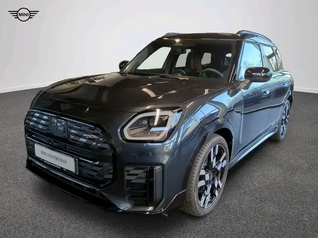 MINI Countryman E John Cooper Works Trim