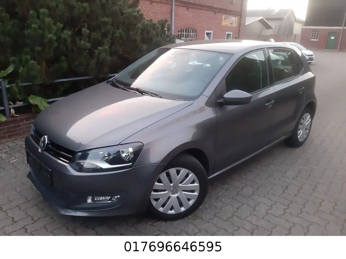 Volkswagen Polo 1.2 TSI 66kW Comfortline Grau - 1