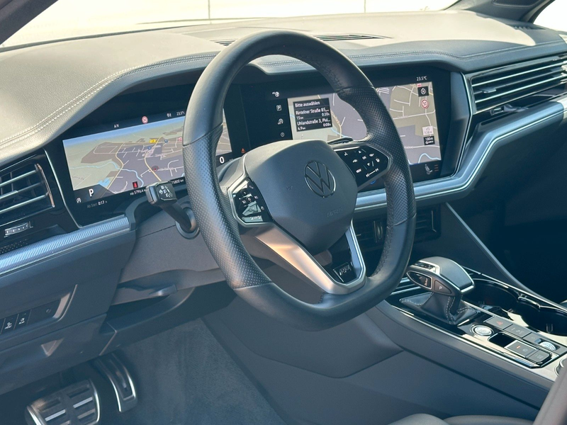 Volkswagen Touareg 3.0 TDI R-Line 4M AHK LUFT 360C ACC LEDE — photo 2
