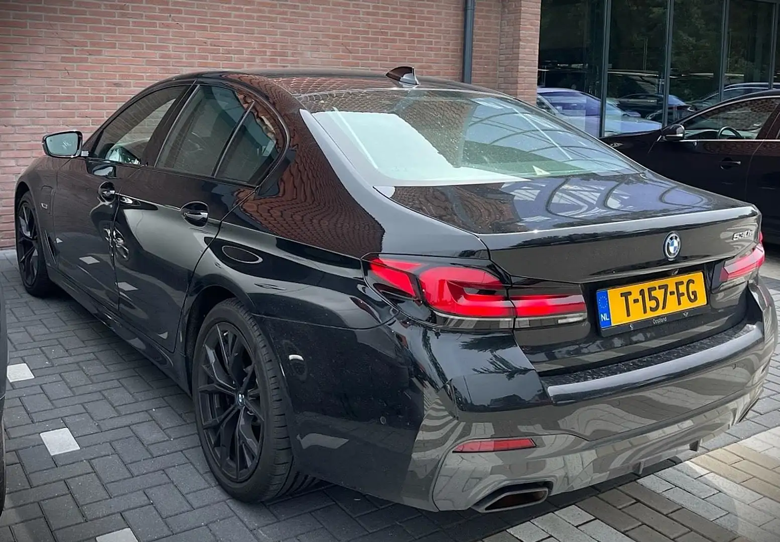 BMW 530 5-serie 530e M-Sport NAP | Trekhaak | HUD | Virtua Zwart - 2