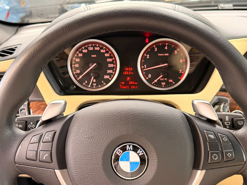 BMW X6 XDrive35i High Executive RubinSchwarz Youngtimer — photo 23