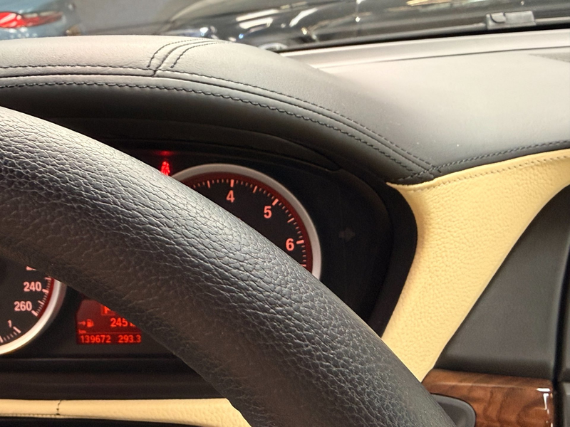 BMW X6 XDrive35i High Executive RubinSchwarz Youngtimer — photo 33