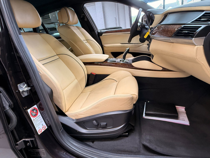 BMW X6 XDrive35i High Executive RubinSchwarz Youngtimer — photo 4