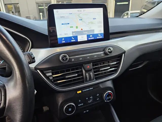 Ford Focus view 14