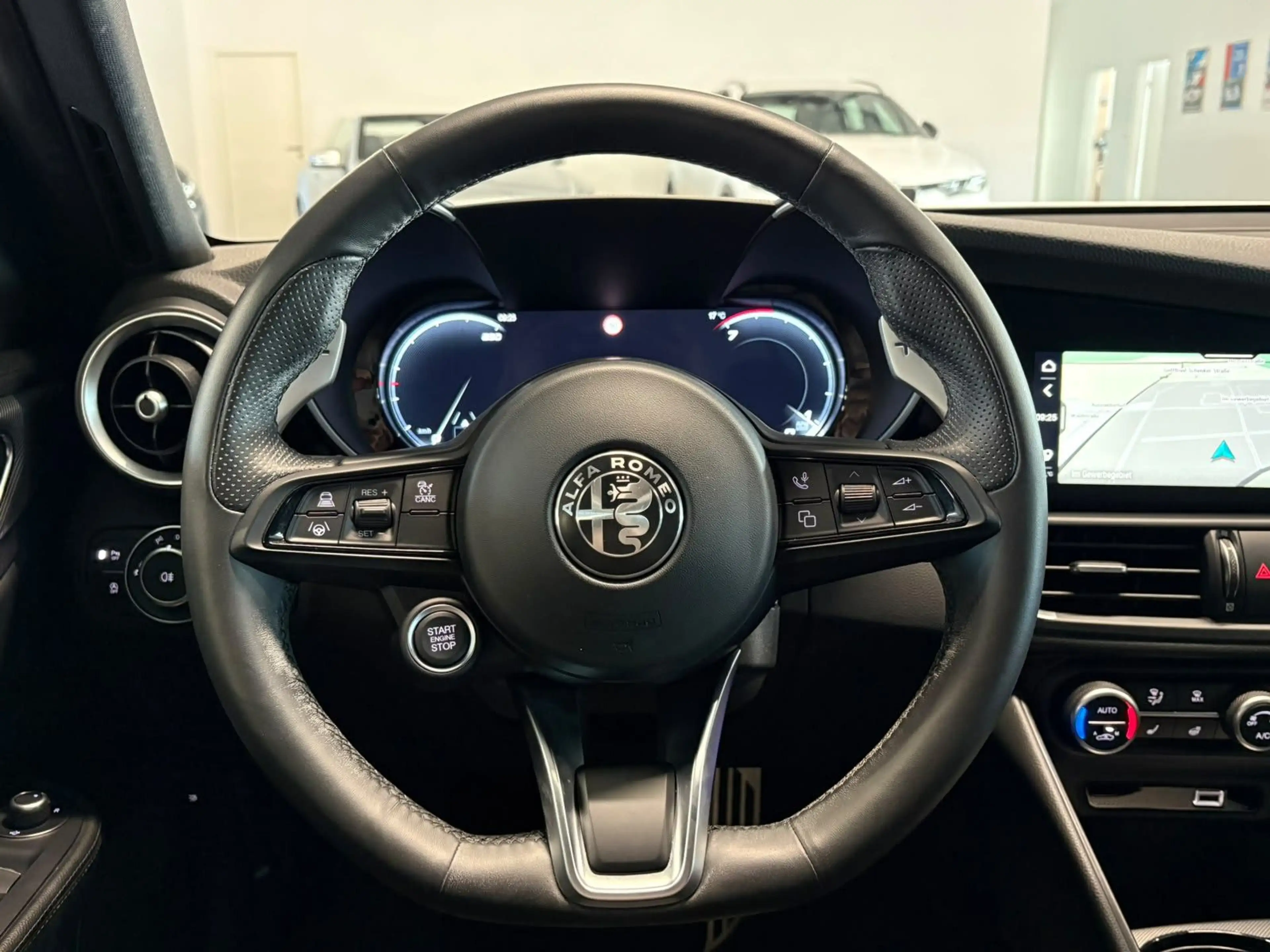 Alfa Romeo Giulia Veloce Q4 MATRIX+ACC+KAM+LEDER+SHZ+TOT.W+ — photo 10