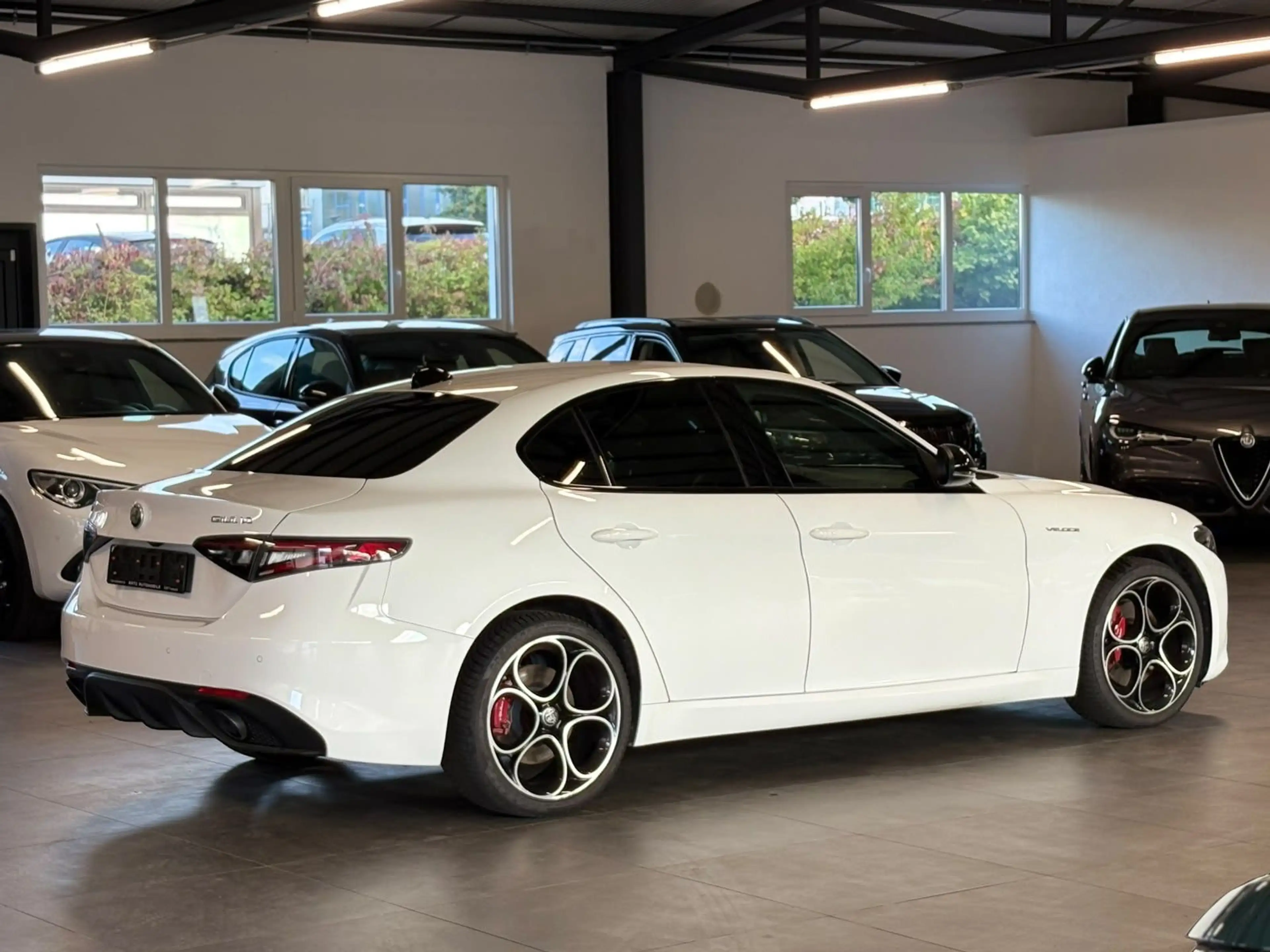 Alfa Romeo Giulia Veloce Q4 MATRIX+ACC+KAM+LEDER+SHZ+TOT.W+ — photo 4
