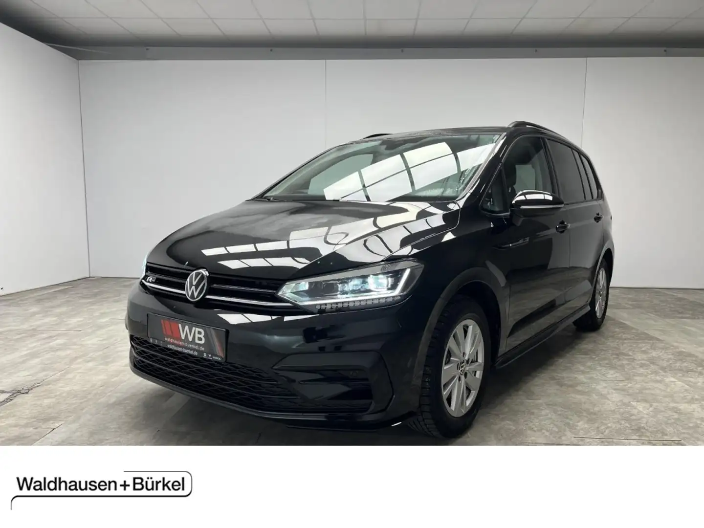 Volkswagen Touran 1.5 TSI DSG R-Line 7-Sitzer Klima Einparkhilfe Zwart - 1