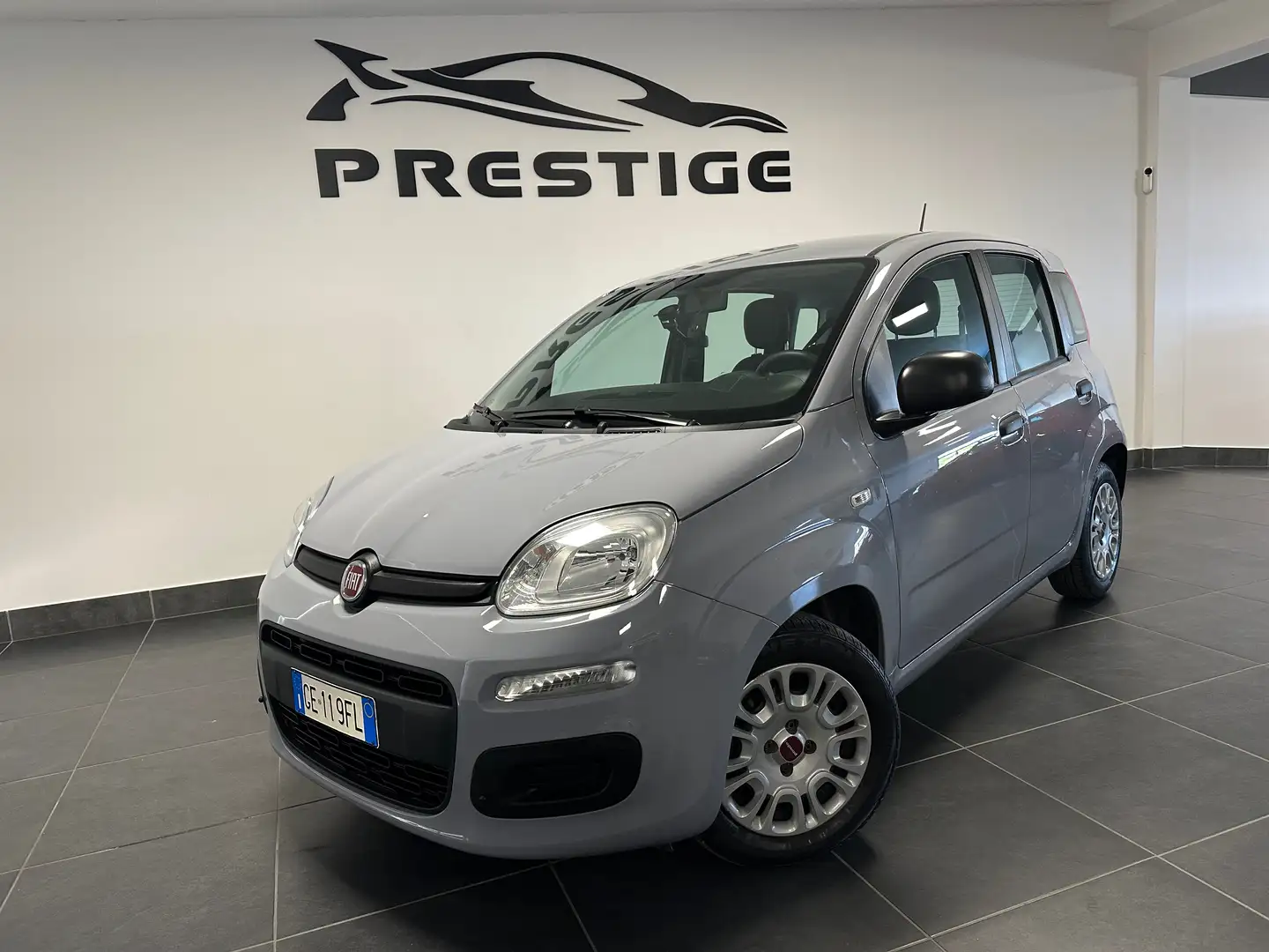 Fiat Panda NEW PANDA 1.0 HYBRID 70CV PARI AL NUOVO P.CONSEGNA Gris - 1