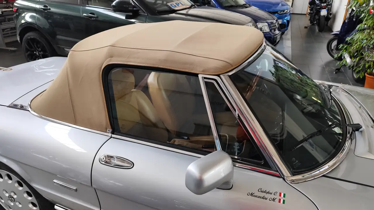 Alfa Romeo Spider 2.0 my90, foto 7