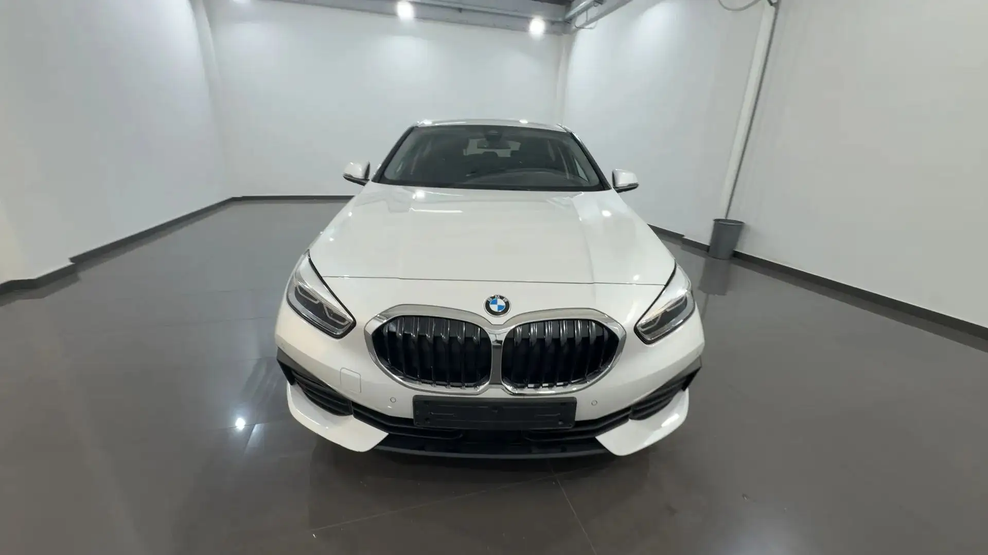 BMW 118 Serie 1 118d 150cv auto Bianco - 2