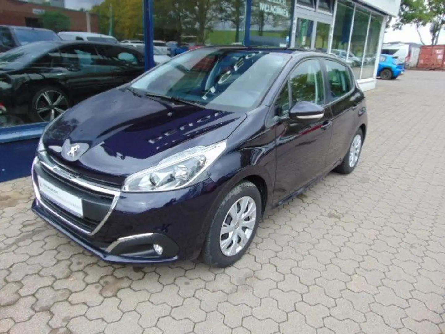 Peugeot 208 Active Blau - 1