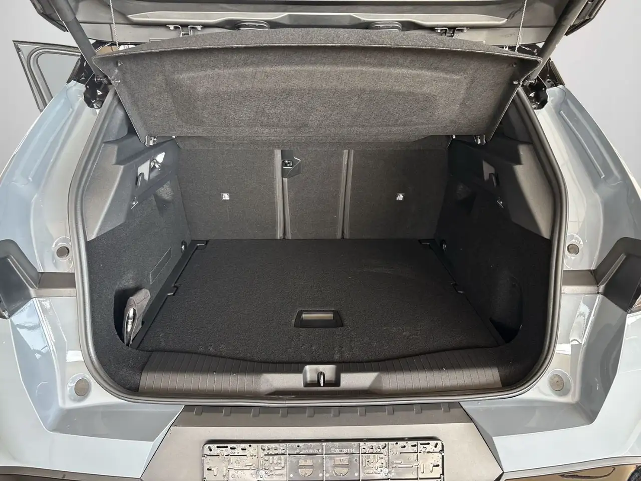 Opel Grandland GS elektr. Heckklappe, Rückfahrkamera 8