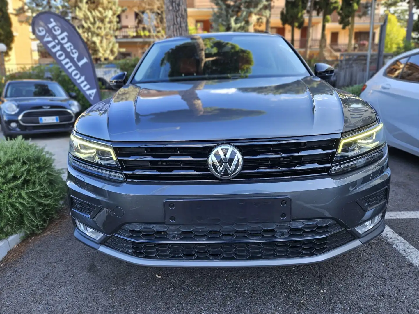 Volkswagen Tiguan Tiguan 2.0 TDI 190 CV SCR DSG 4MOTION Executive BM Gris - 1