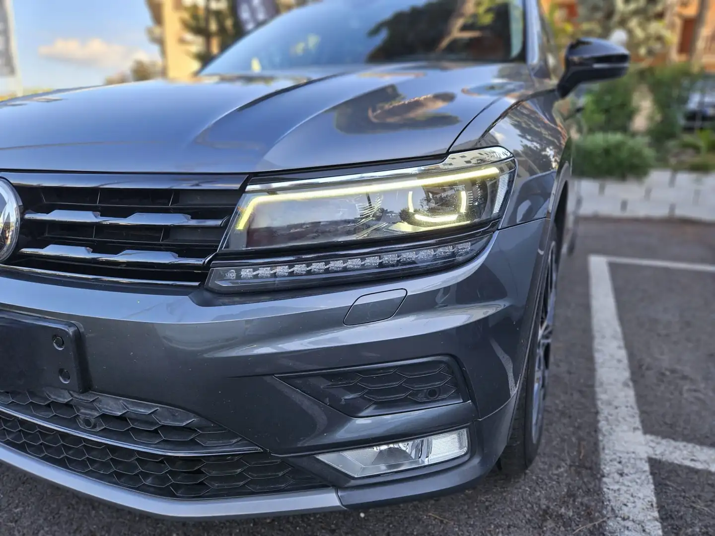 Volkswagen Tiguan Tiguan 2.0 TDI 190 CV SCR DSG 4MOTION Executive BM Gris - 2