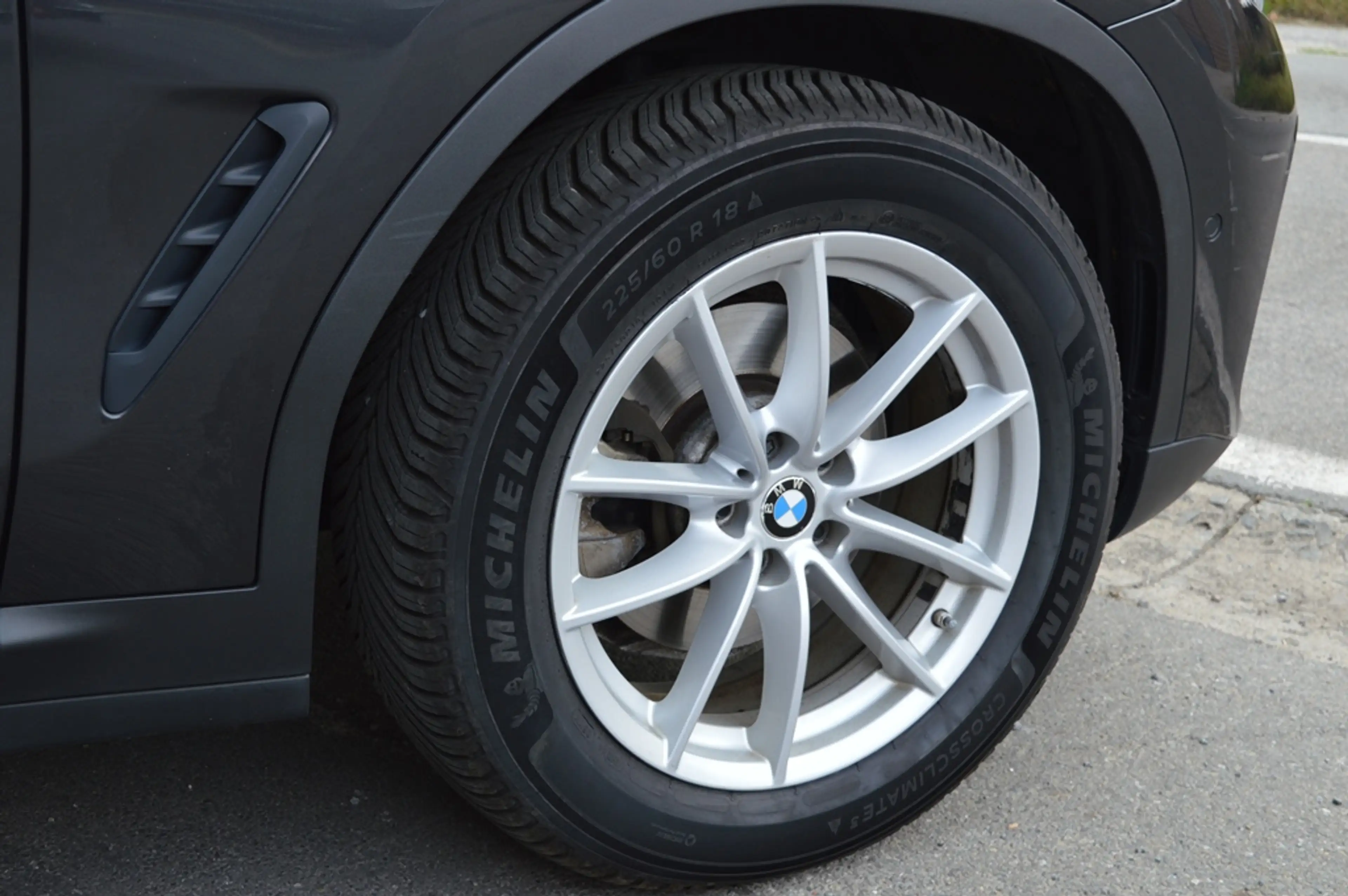 BMW X4 xDrive20i - 1 HAND - Top condition — photo 6
