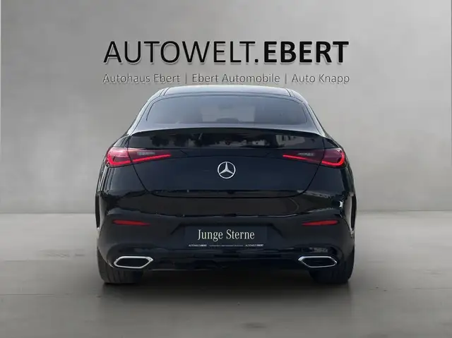 Mercedes-Benz GLC view 4