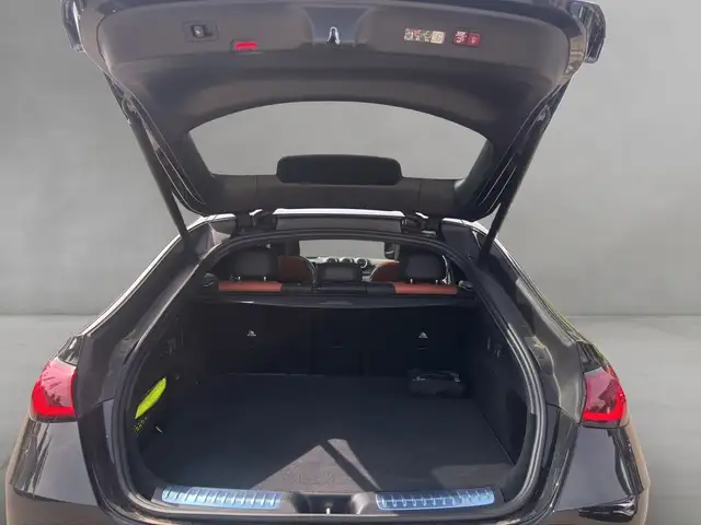 Mercedes-Benz GLC view 7