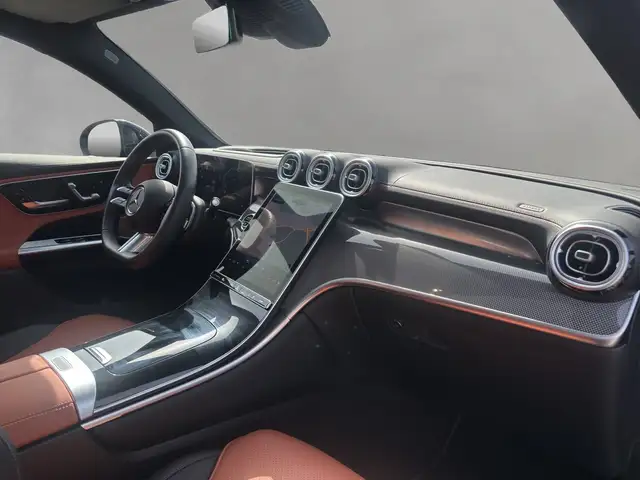 Mercedes-Benz GLC view 14