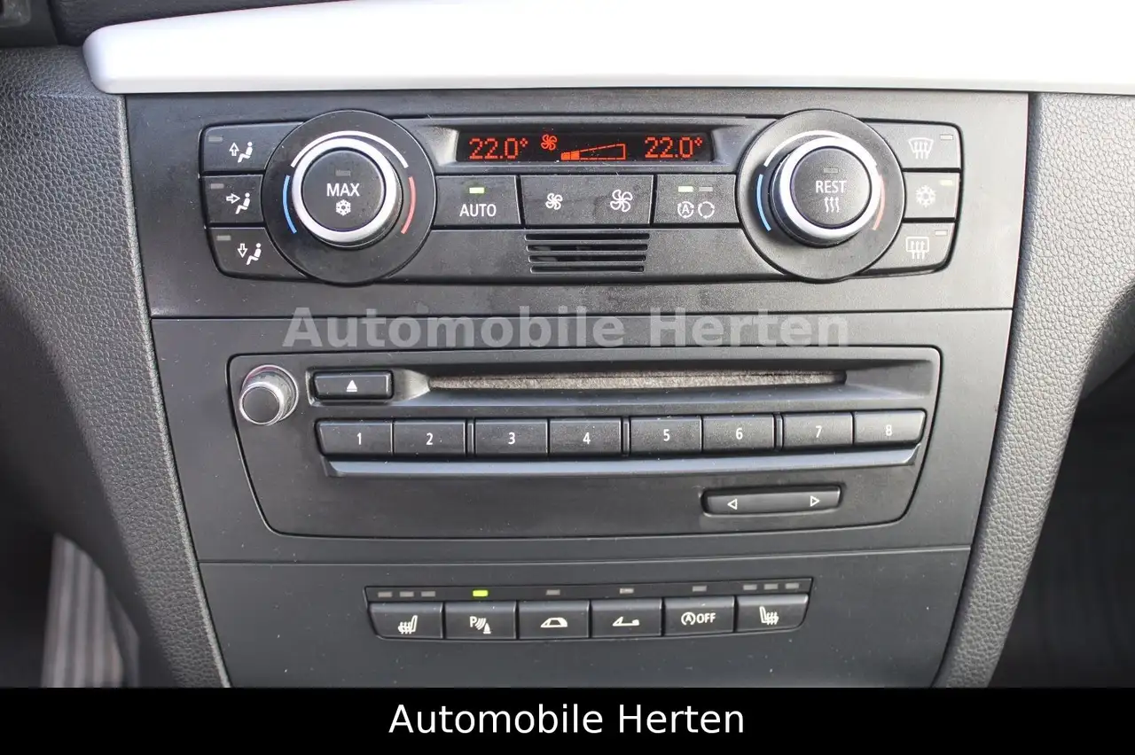 BMW 120i CABRIOLET - 170ch - 110 000KMS - SELLERIE CUIR - VOLANT EN CUIR - CT RECENT