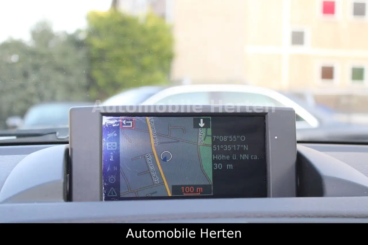 BMW 120i CABRIOLET - 170ch - 110 000KMS - SELLERIE CUIR - VOLANT EN CUIR - CT RECENT