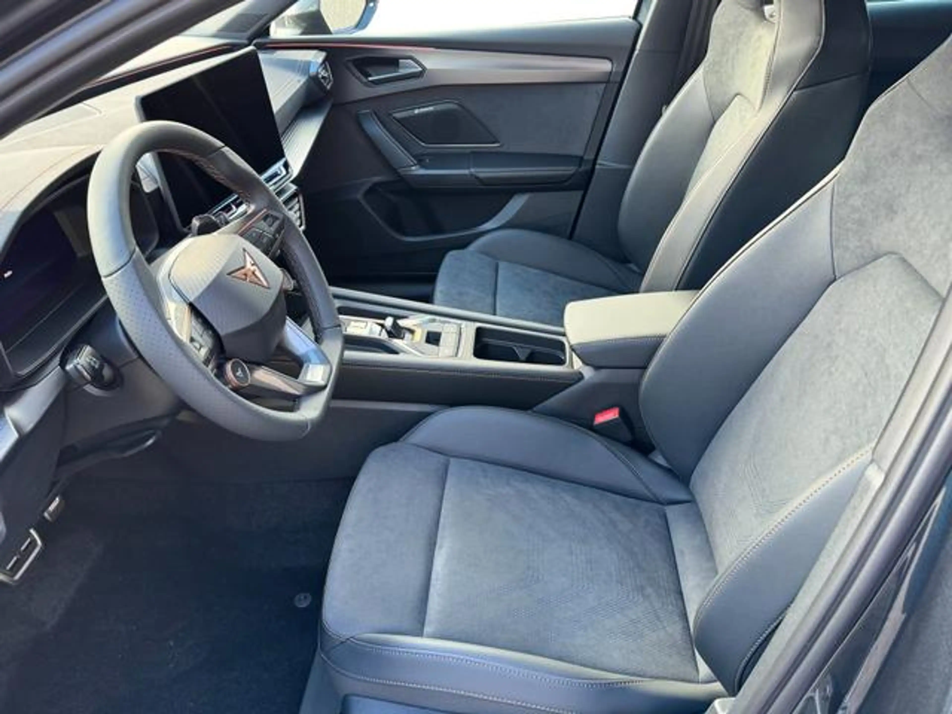 CUPRA Leon VZ NAVI+KAMERA+KESSY+MEMORY+SHZ+ACC+PDC+... — photo 10