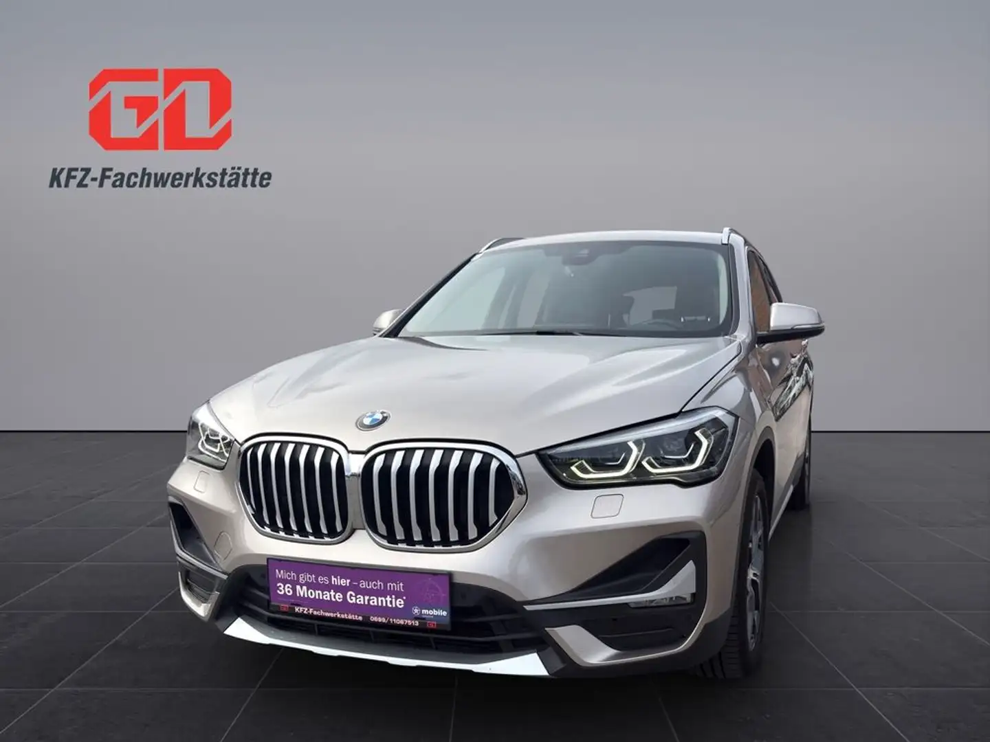 BMW X1 xDrive18d xLine,AHK,Panorama.. Silber - 1