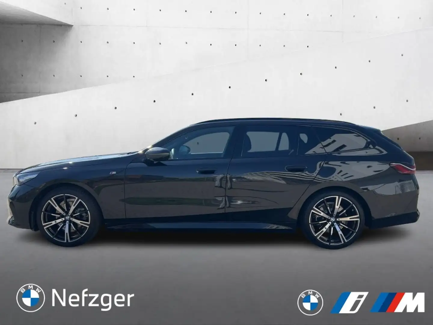 BMW 520 d Touring M Sport Pano Driving Assist+ LED 360 Kam Schwarz - 2