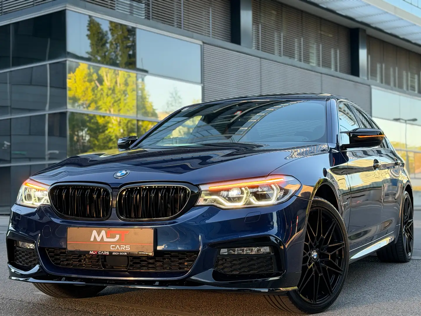 BMW 530 530e M-Sport|KEYLESS|PANO|HIFI|MEMORY|HEAD-UP|SZKH Blau - 1
