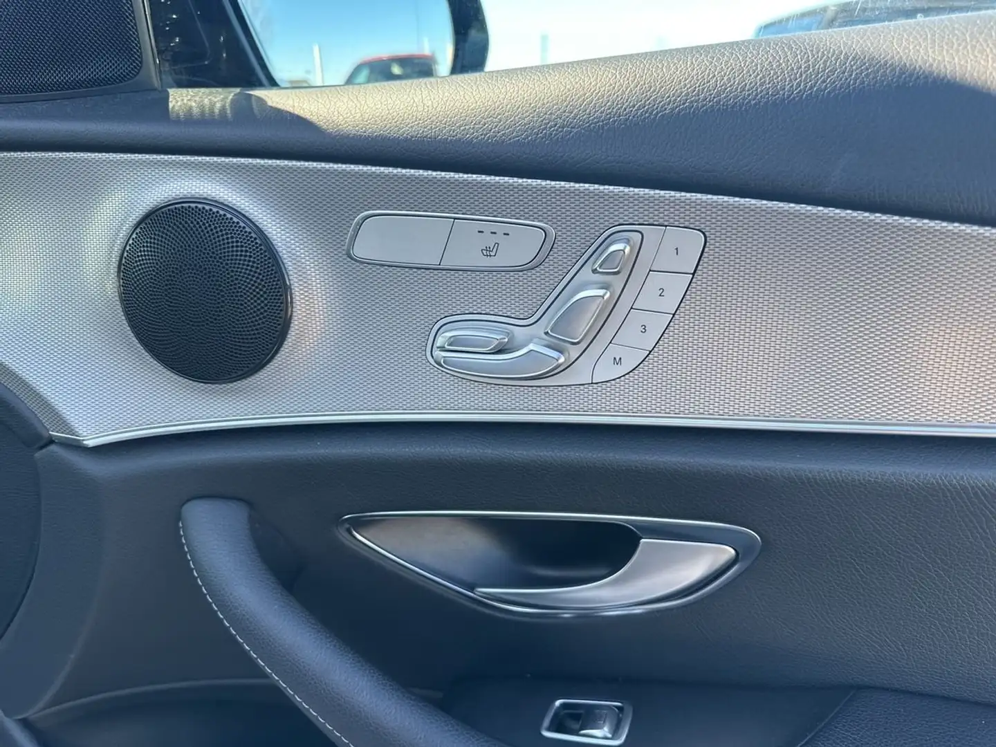 Mercedes-Benz E 250 E+250+T+9G-TRONIC+Avantgarde Weiß - 1