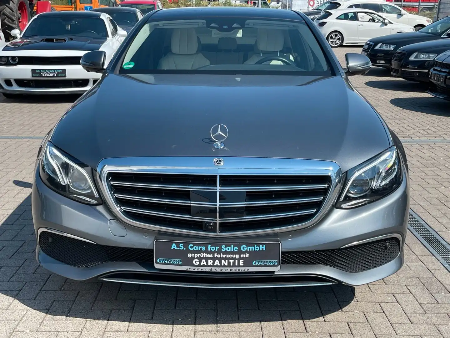 Mercedes-Benz E 400 E400d Lim 4Matic*Navi*Pano*HUD*Spur*Abst*Garntie Grijs - 2