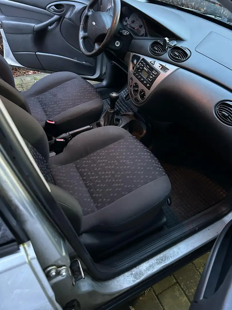 Ford Focus Futura 2 - 2