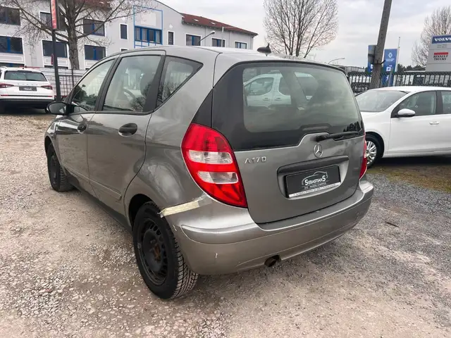 Mercedes-Benz A view 6