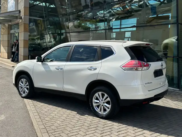Nissan X-Trail 1.6dCi 360° Kam. PDC MFL Pano Navi DAB