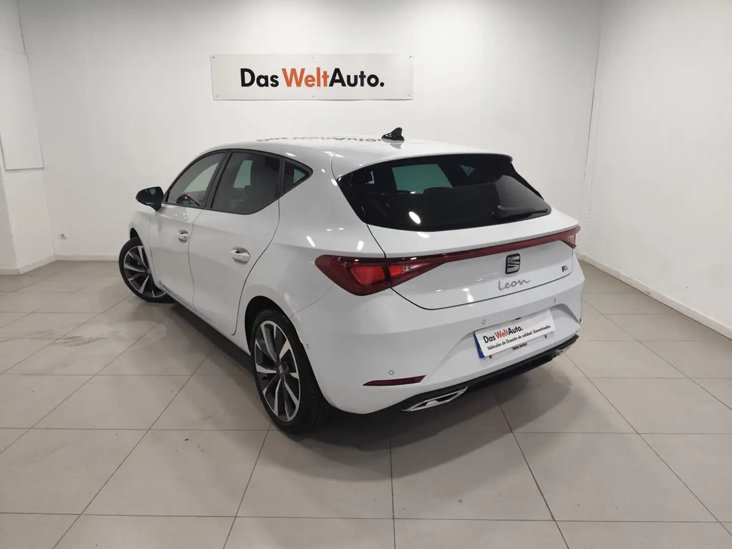 SEAT Leon 1.5 eTSI DSG-7 S&S FR Special Edition ECO 150 Blanco - 2