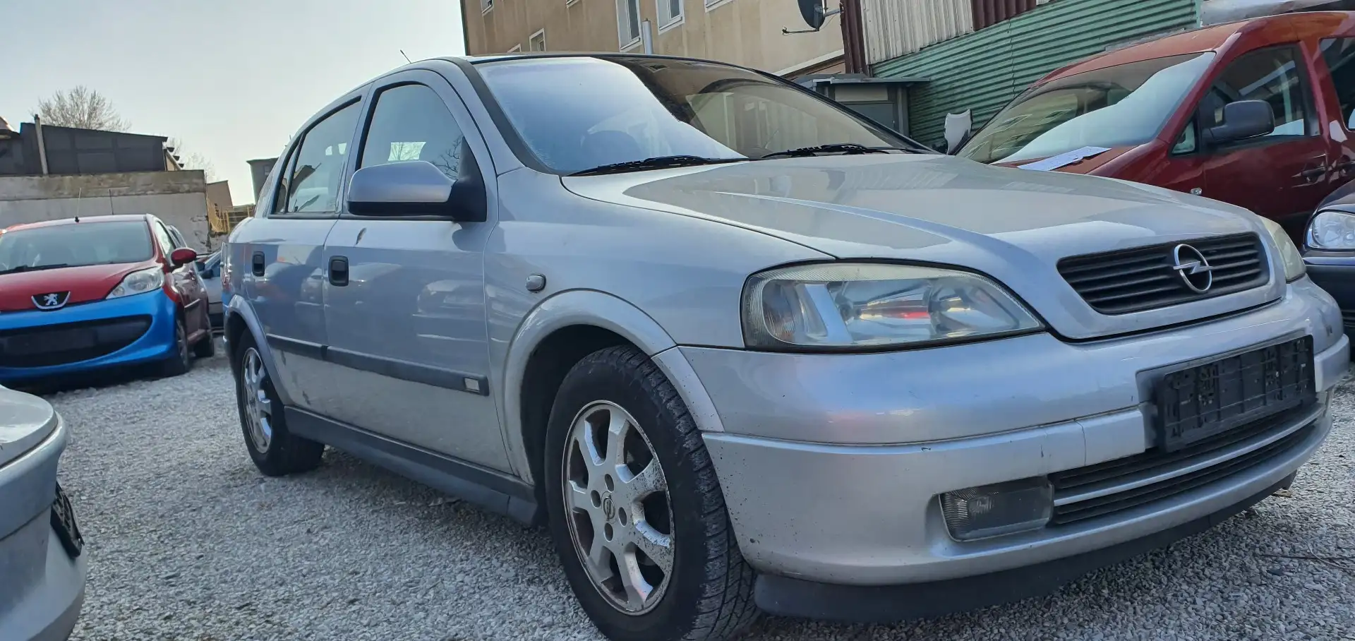 Opel Astra Automatikgetribe Tüv 02 2026 Zilver - 2