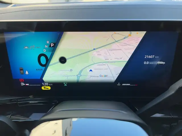 Renault Austral view 13