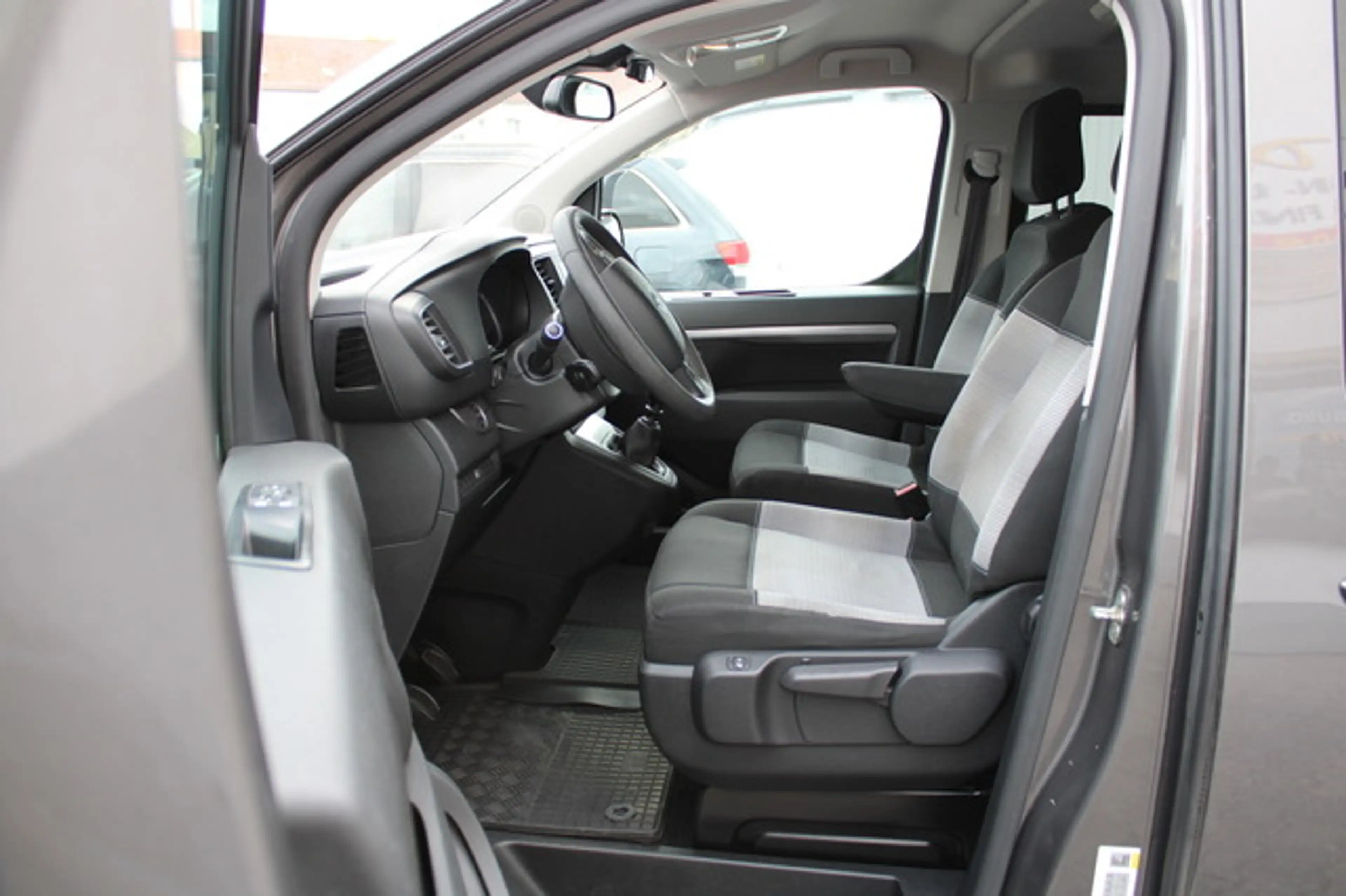 Citroen Spacetourer Business L.M. 2.0 BlueHDI Headup*4 Zonen Klima*Nav — photo 12