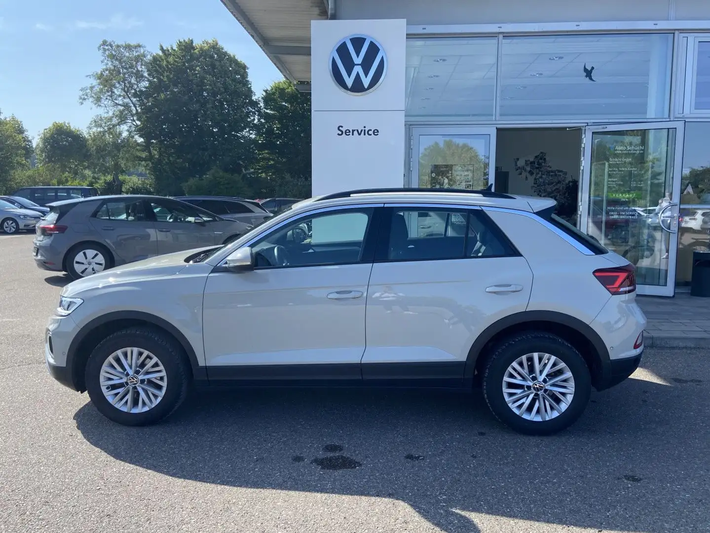 Volkswagen T-Roc 1.5 TSI DSG LIFE NAVI+LED+AHK+APP-CONNECT+ Grau - 2