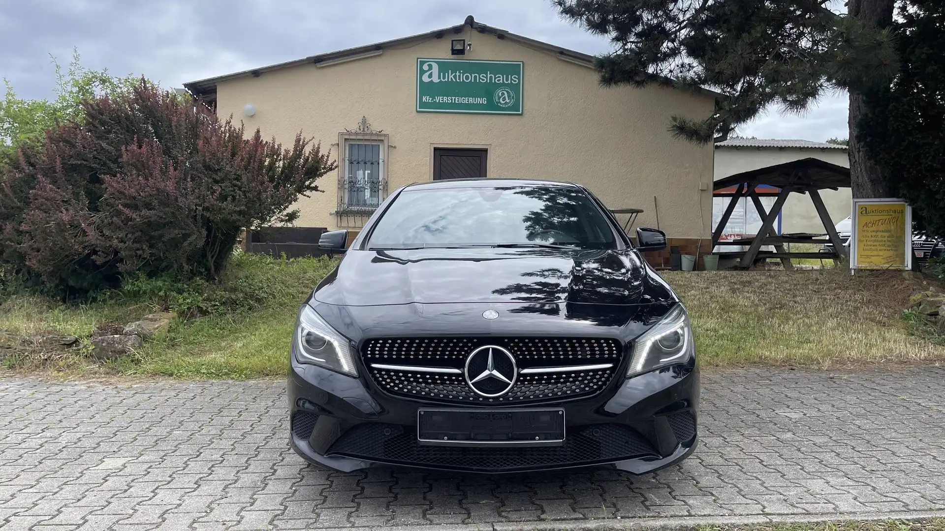Mercedes-Benz CLA 200 CLA 200 Shooting Brake - T.Leder, Navi, Ambiente Nero - 2