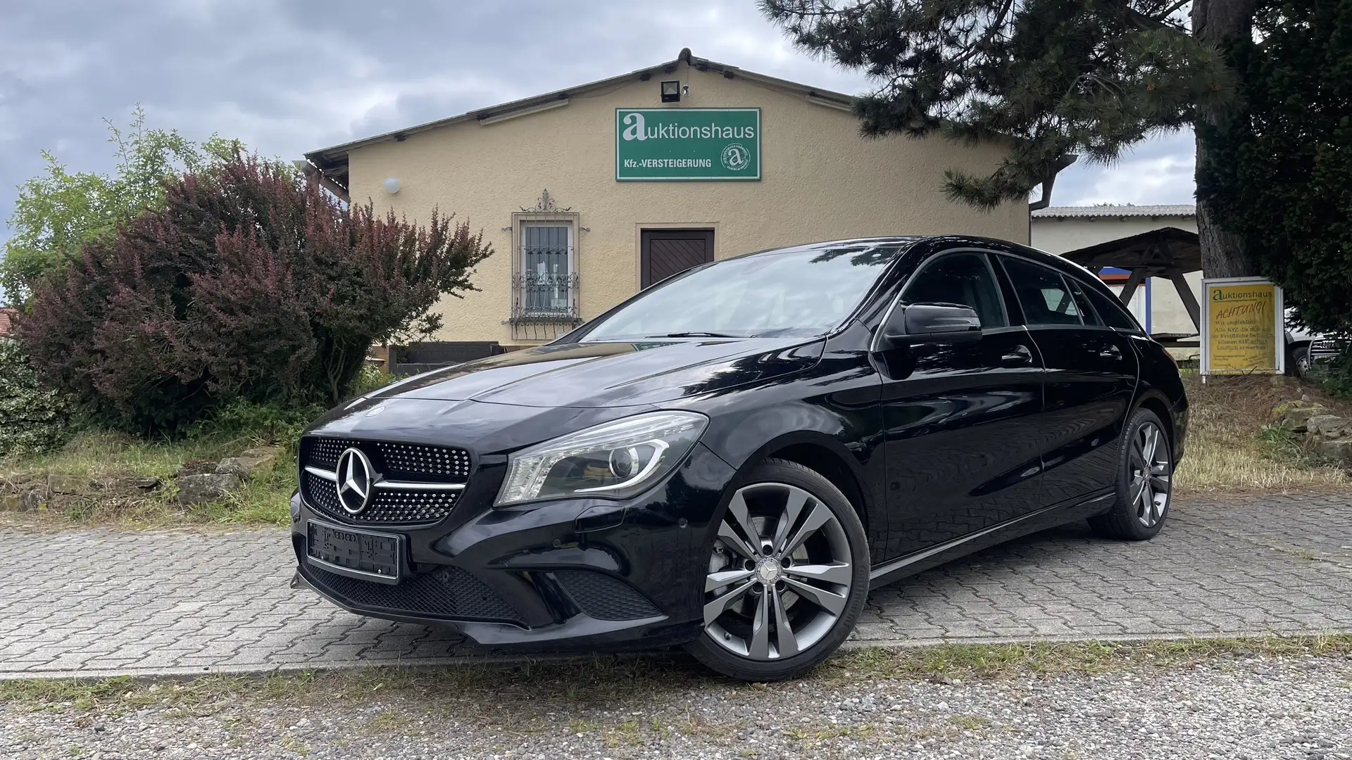 Mercedes-Benz CLA 200 CLA 200 Shooting Brake - T.Leder, Navi, Ambiente Nero - 1