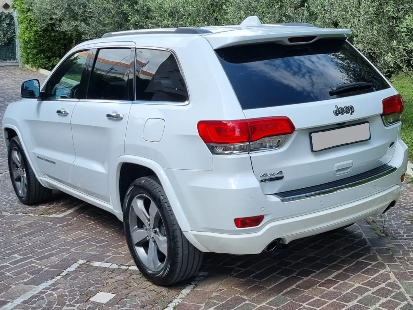 Jeep Grand Cherokee Grand Cherokee 3.0 (mjt II) V6 Overland 250cv auto Bianco - 2