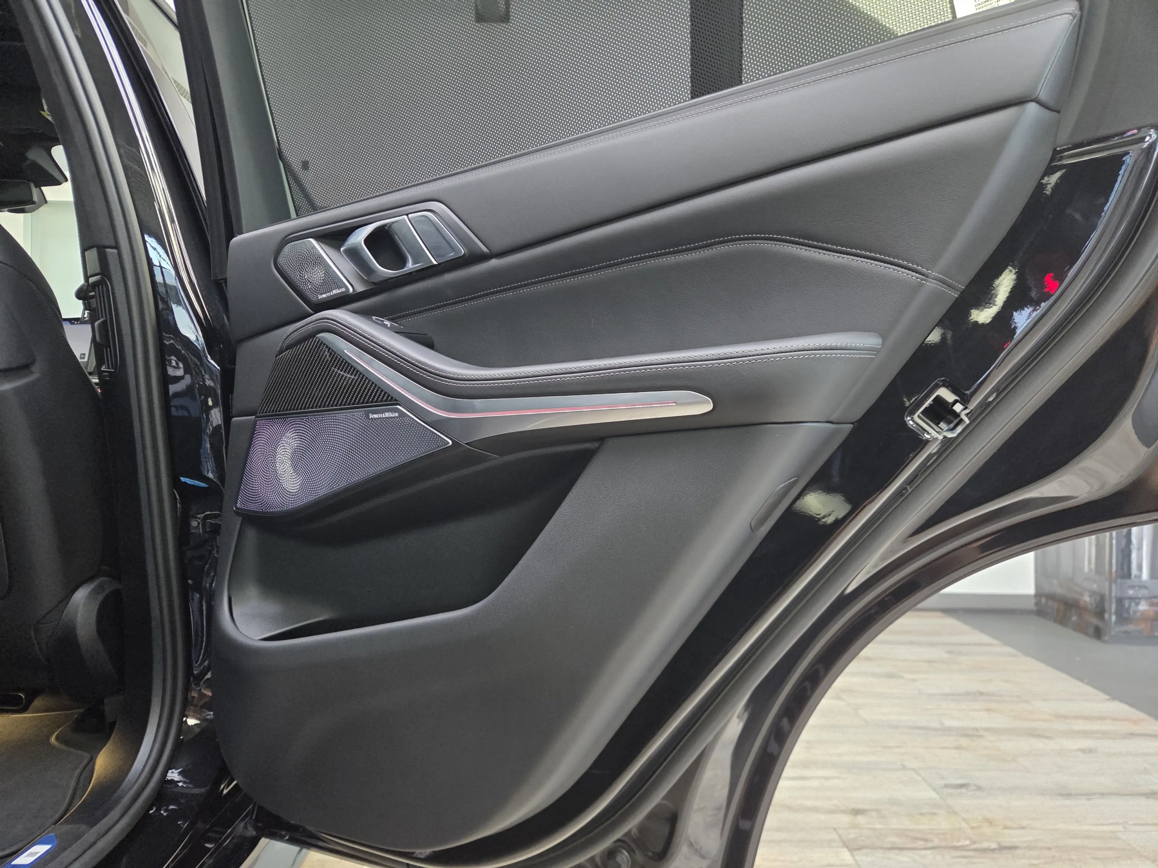 BMW X5 xDr40d M Sport Pro UPE138 B&W Luft Standheiz — photo 31
