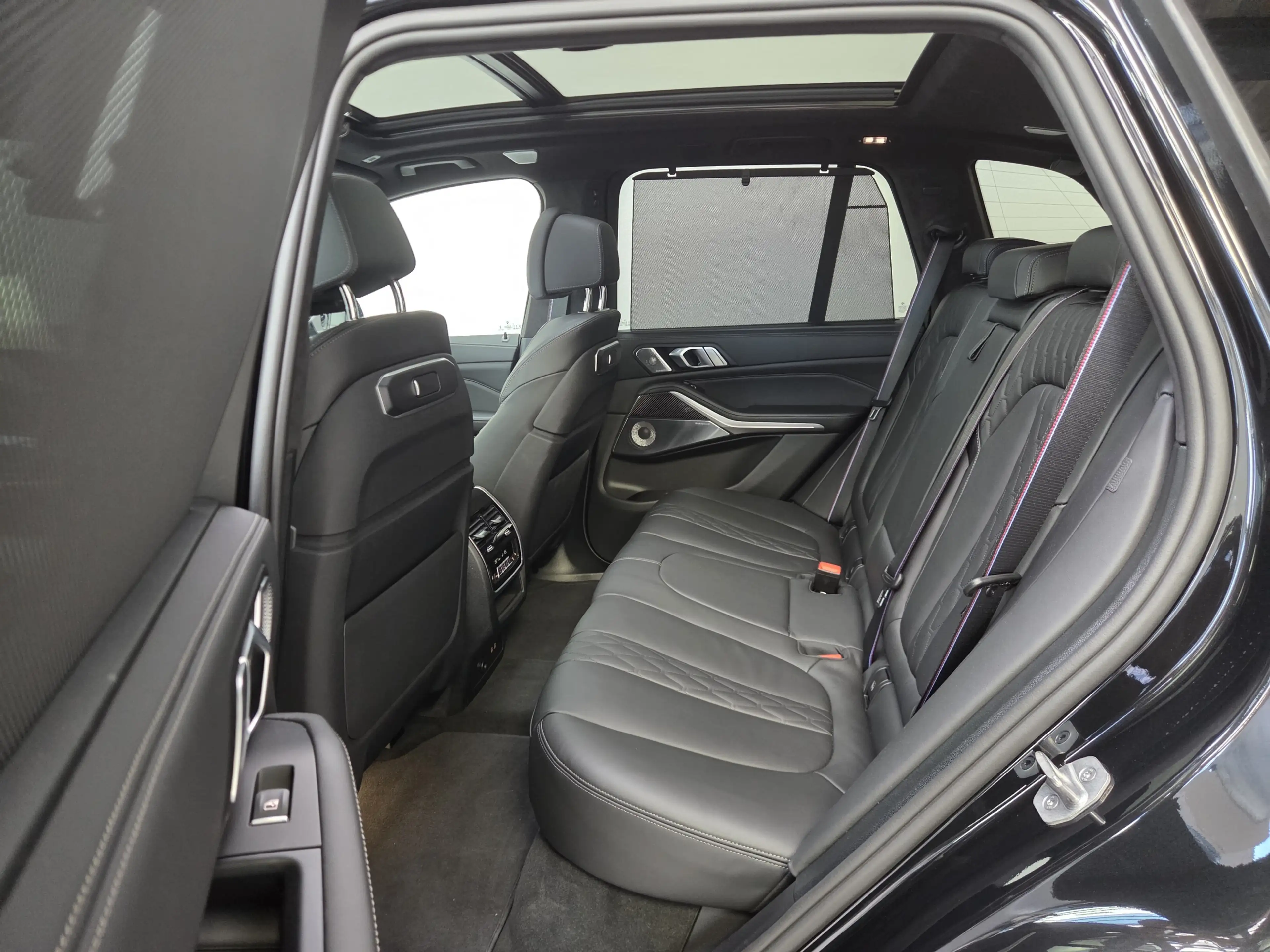 BMW X5 xDr40d M Sport Pro UPE138 B&W Luft Standheiz — photo 19