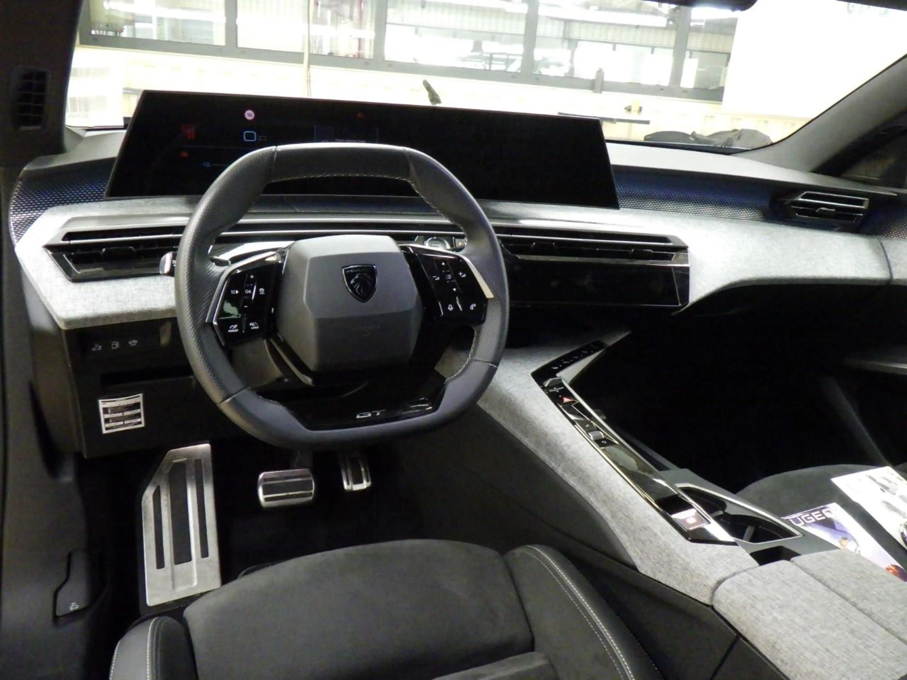 Peugeot 5008 1.6 Plug-in Hybrid 195 GT 7p Panoramadak | Leder A — photo 5