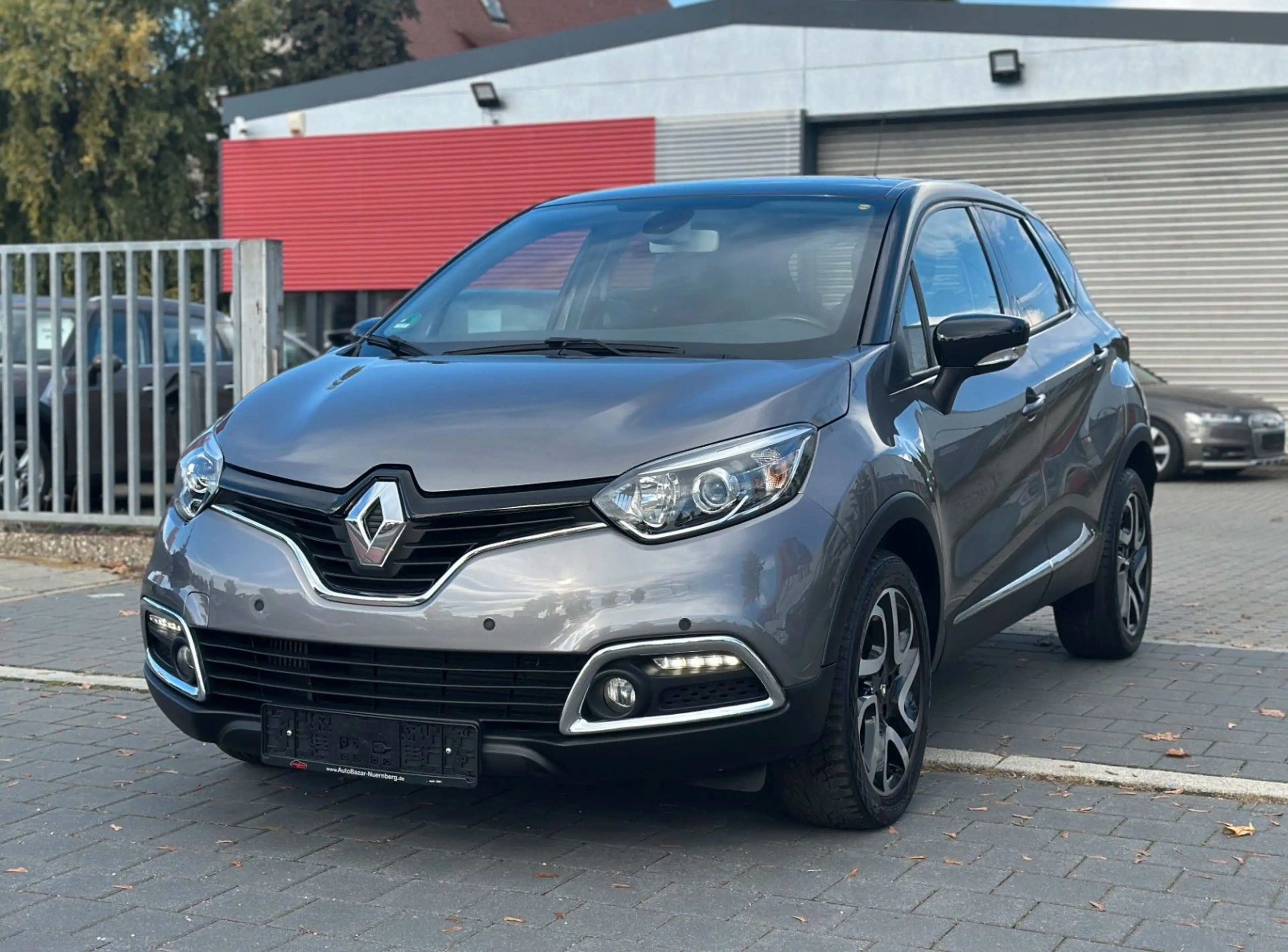 Renault Captur ENERGY TCe 120 Intens / 1. Hand / AHK