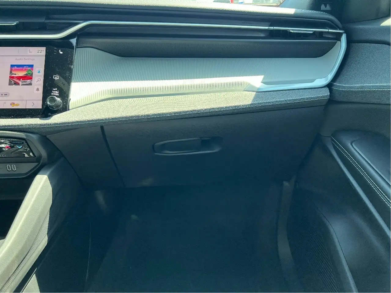 Jeep Cherokee снимка Jeep Cherokee
