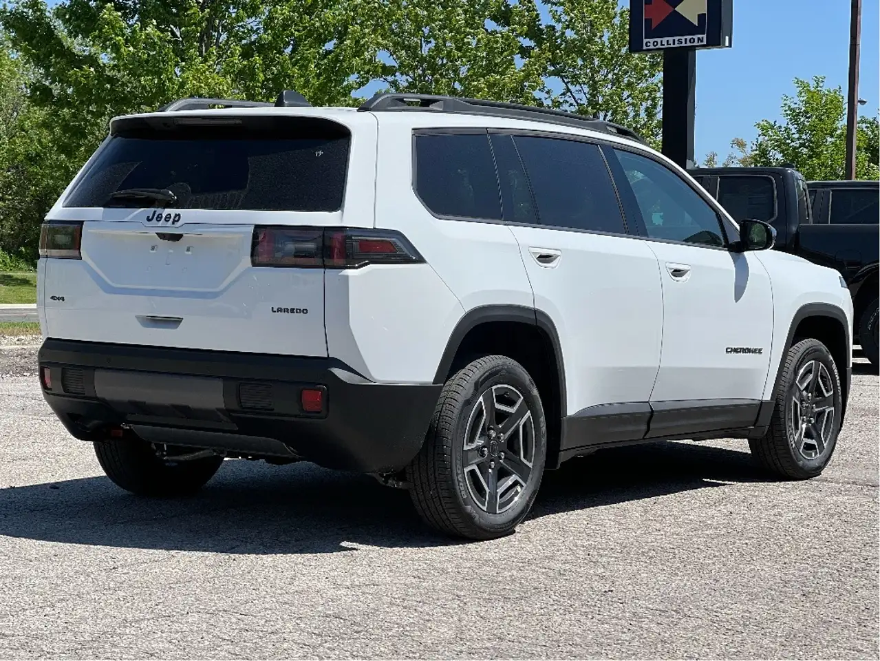 Jeep Cherokee снимка Jeep Cherokee