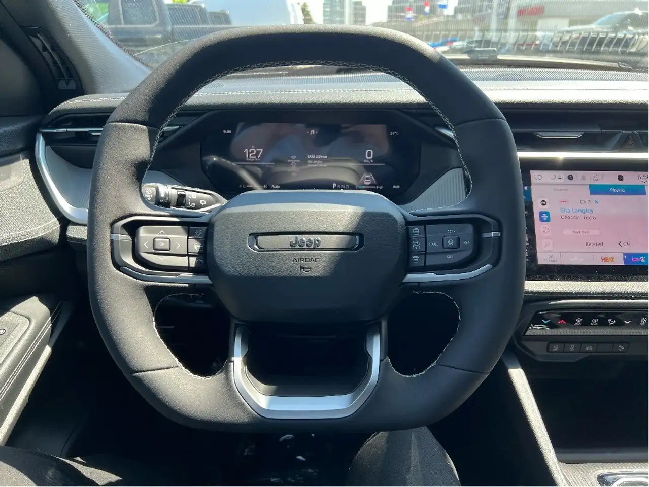 Jeep Cherokee снимка Jeep Cherokee